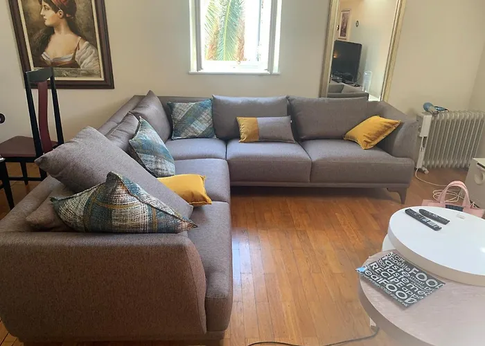 London Apartment